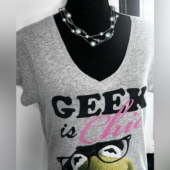 The Muppets Gray Kermit Graphic Tee - Picture 4 of 12